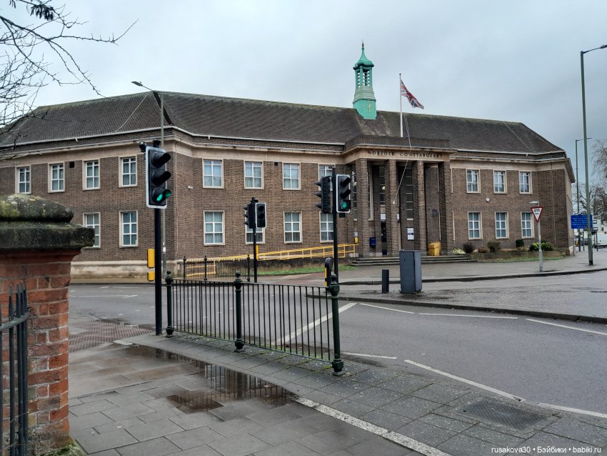 Прогулки со Снежкой — Куклы Disney Animators и Принцессы Диснея: Disney Store