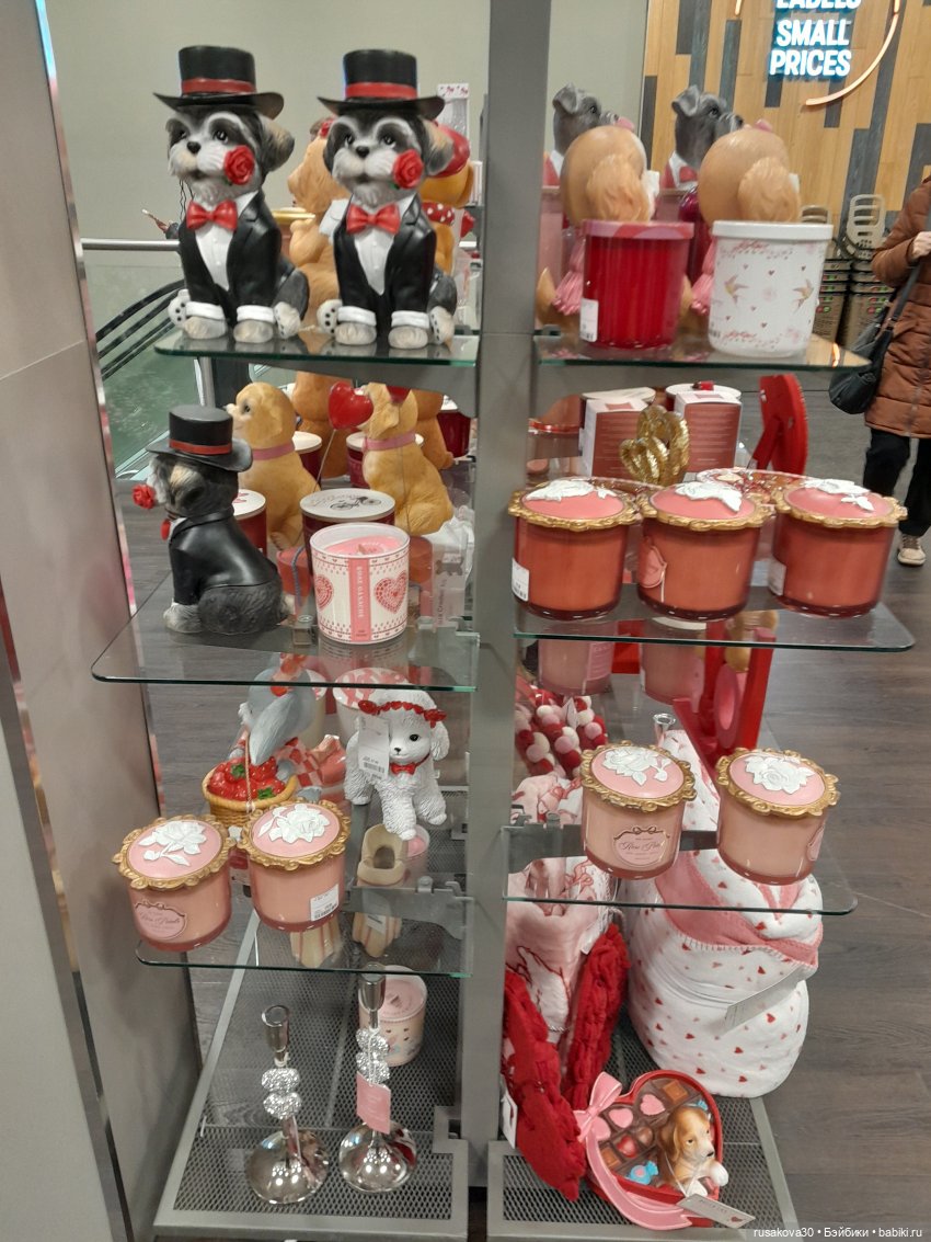 Прогулки со Снежкой — Куклы Disney Animators и Принцессы Диснея: Disney Store