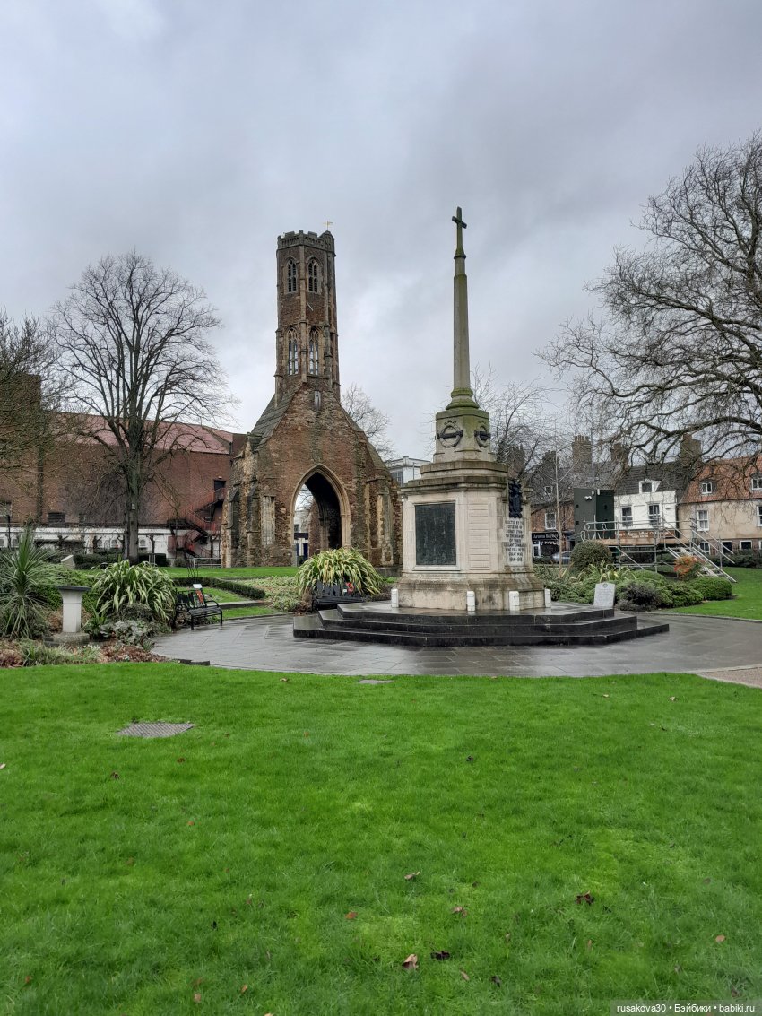 Прогулки со Снежкой — Куклы Disney Animators и Принцессы Диснея: Disney Store