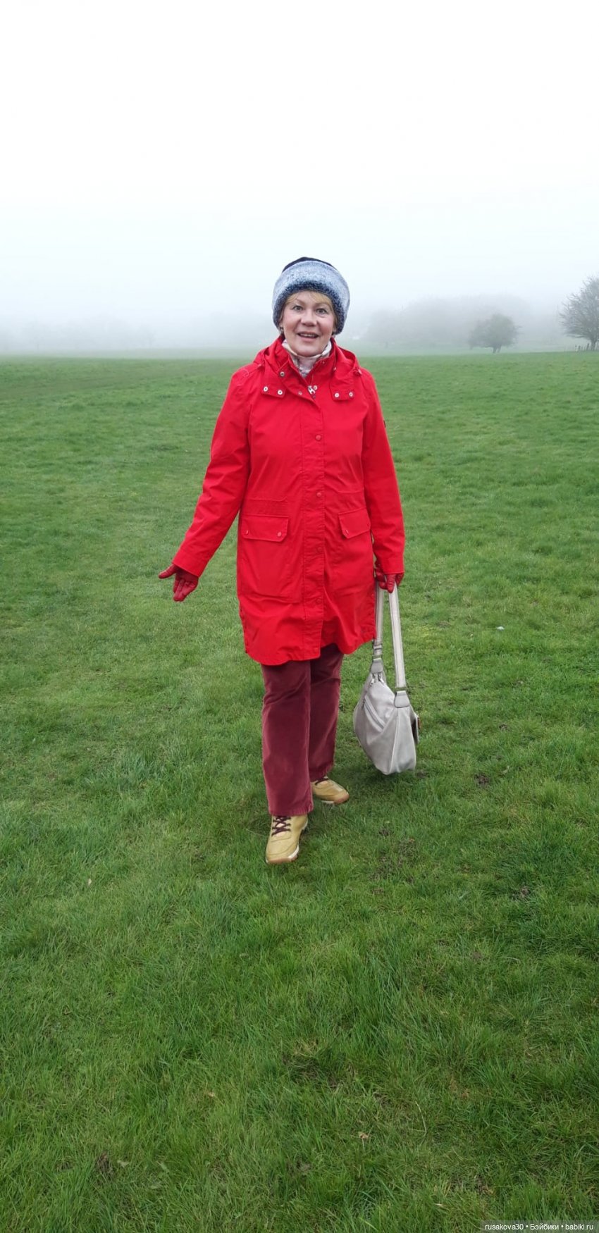 Алиса и лисята гуляют по садам Фелбригг-Холла