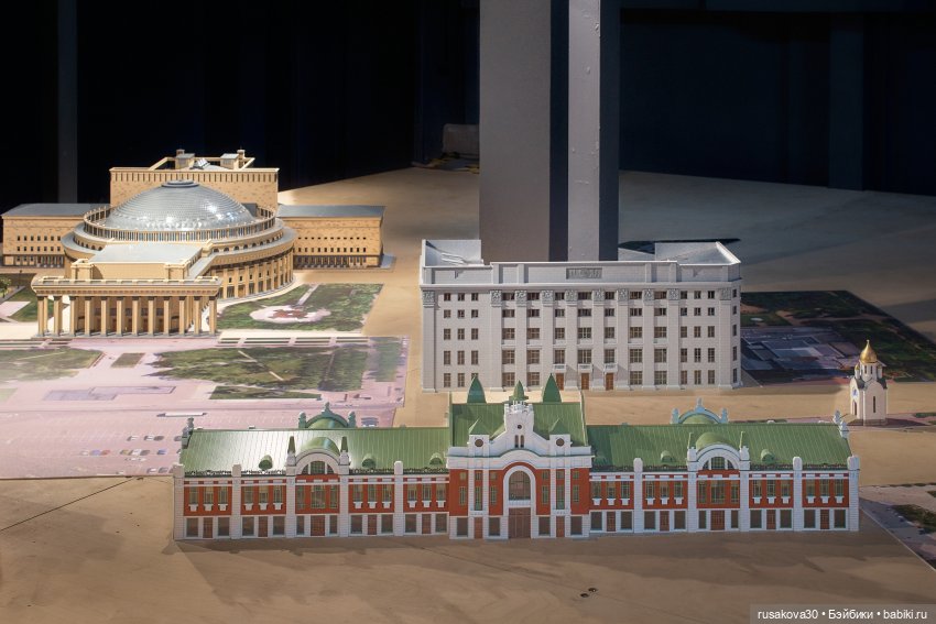 Выставка-экскурсия по вокзалу Новосибирск-Главный (фото 2)