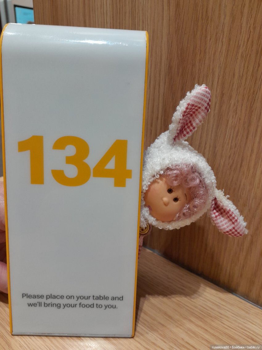 Малышка Мия знакомится с Кингс Лином (фото 8)