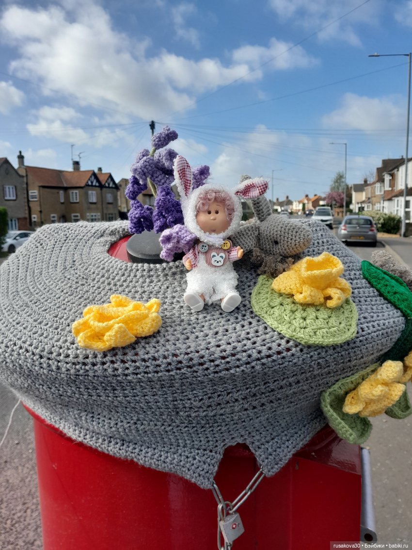 Малышка Мия знакомится с Кингс Лином