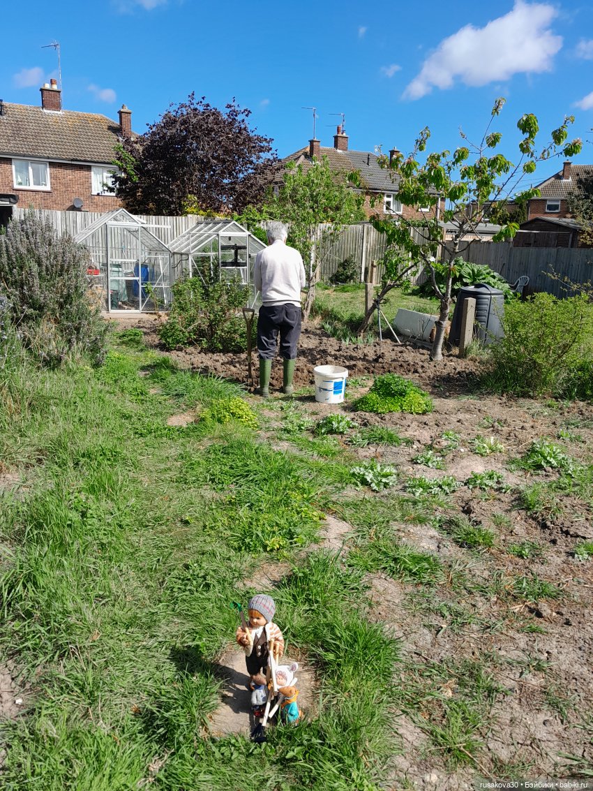 Во саду ли...в огороде — Коллекции игровых кукол (Playline): фото полок (фото 2)