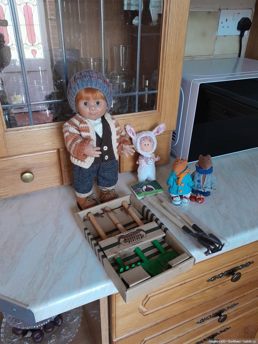 Во саду ли...в огороде — Коллекции игровых кукол (Playline): фото полок (фото 10)