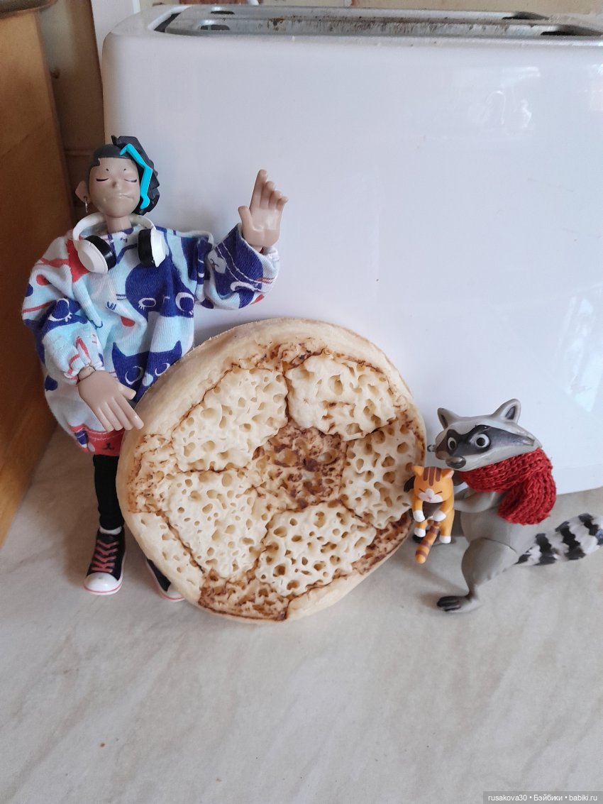 Руби и Енотик у моря — Экшн