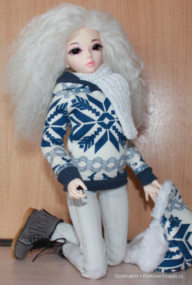 Одели шарфик...