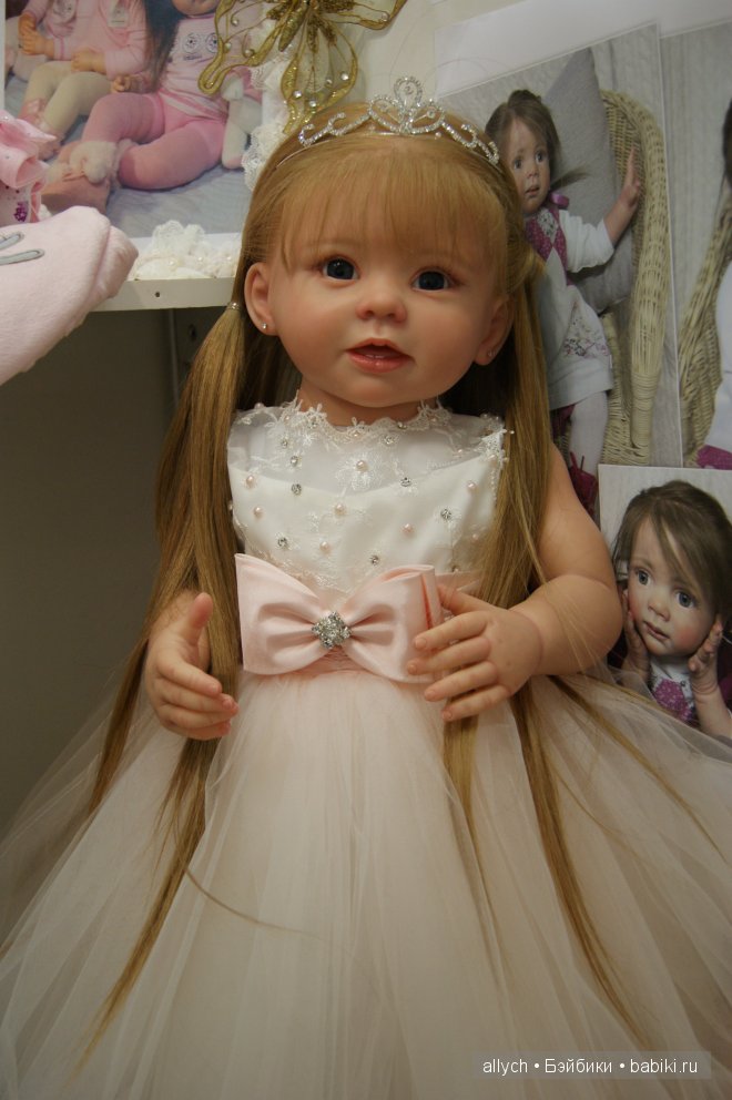 VIII Московская международная выставка-ярмарка кукол и медведей Тедди