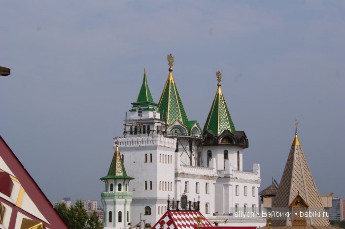 Вернисаж в Измайлово. Путешествие в скзку