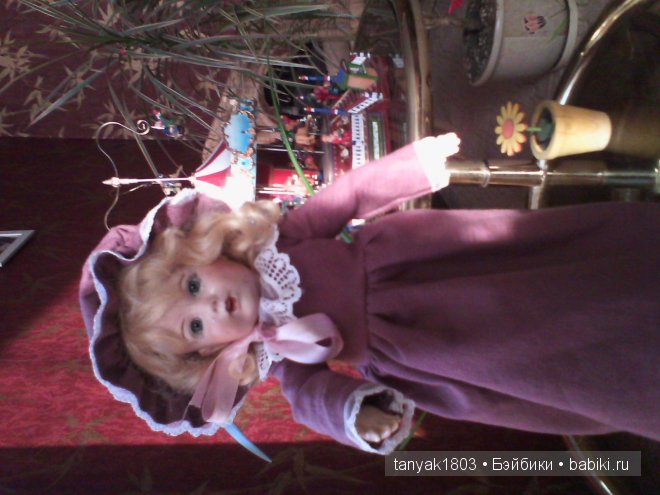 Моя первая антикварная кукла, пусть даже реплика (фото 2)