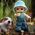 Дачные занятия Ванечки (4): грибы (Nappy Choo Soom)