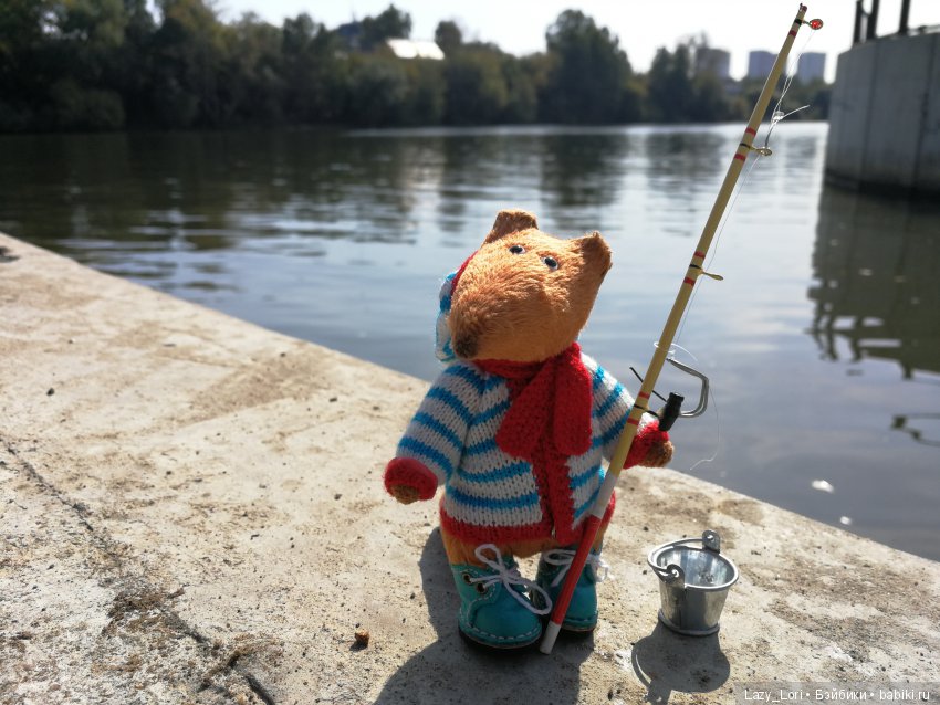 Лис Моррис идёт на рыбалку