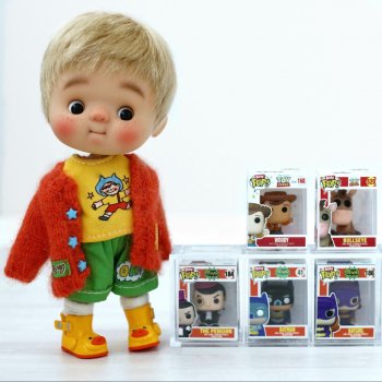 Каждый сходит с ума по-своему или когда у твоей куклы есть собственная коллекция кукол