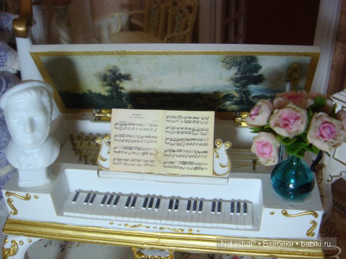 Мой домик мечты. Кукольная миниатюра в масштабе 1:12 музыкальный салон