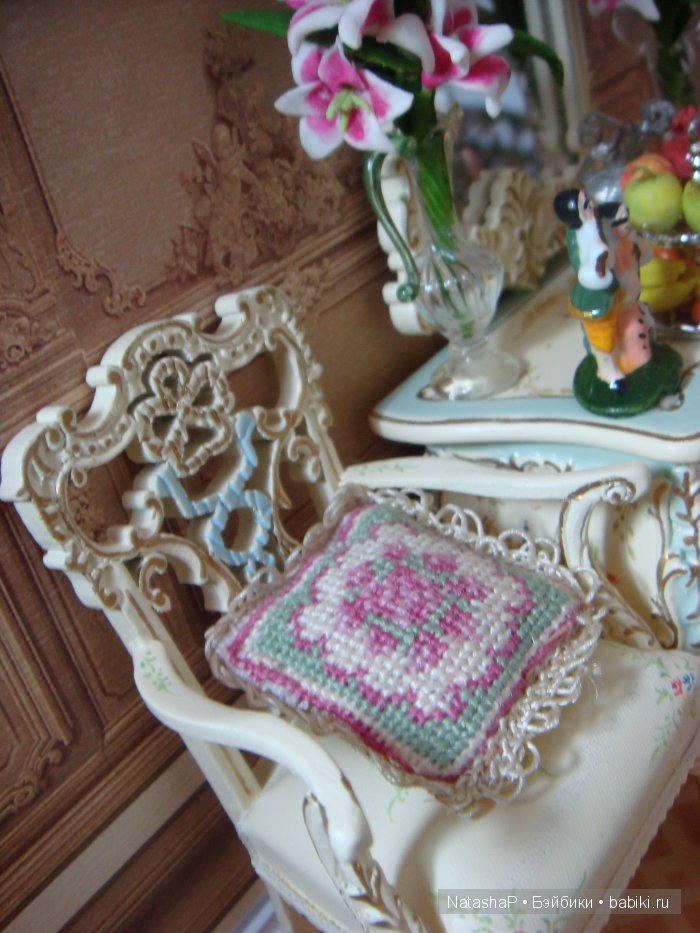 Мой домик мечты. Кукольная миниатюра в масштабе 1:12 музыкальный салон (фото 5)