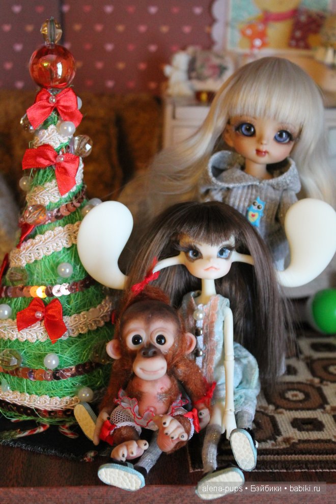 Как мои девчонки елку наряжали