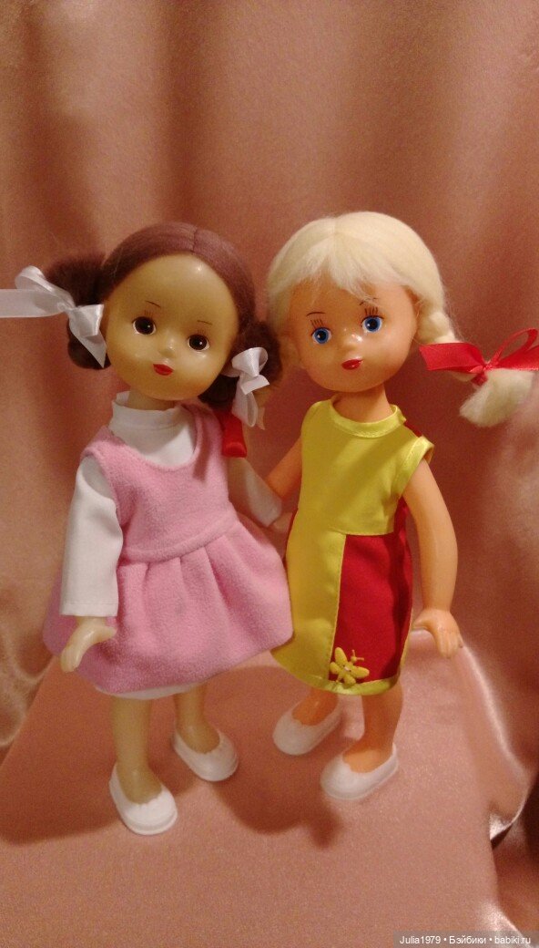 Симпатичные девчонки и Буратино Горьковской фабрики игрушек "Мир"