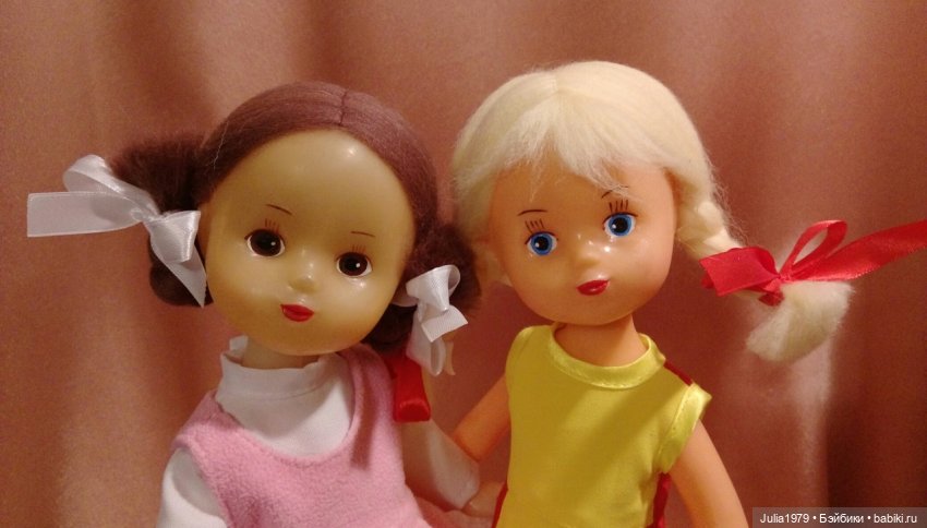 Симпатичные девчонки и Буратино Горьковской фабрики игрушек "Мир"