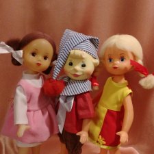 Симпатичные девчонки и Буратино Горьковской фабрики игрушек "Мир".