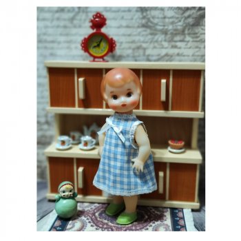 Советско-прибалтийская куколка Венибе и другие