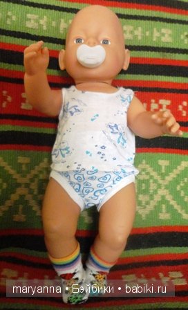 весь в сердечках