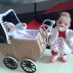 Чудо миниатюрное - коляска для кукольного домика