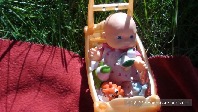 Наша летняя прогулка с Алиночкой Джолиной балериной и новой куколкой Варюшей, купленной 3 дня назад