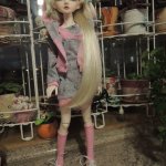 Три девицы под окном....