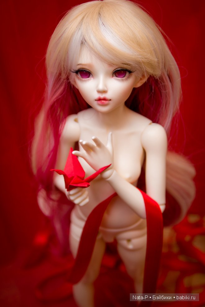 Подскажите, пожалуйста, какой размер глазок и паричка у Минифи