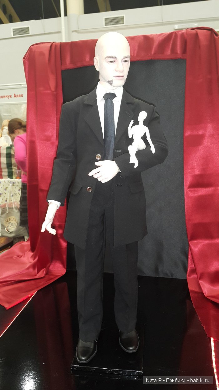 "Мой" Весенний бал кукол и Валерьяныч. Фоторепортаж с выставки кукол на Тишинке 2015