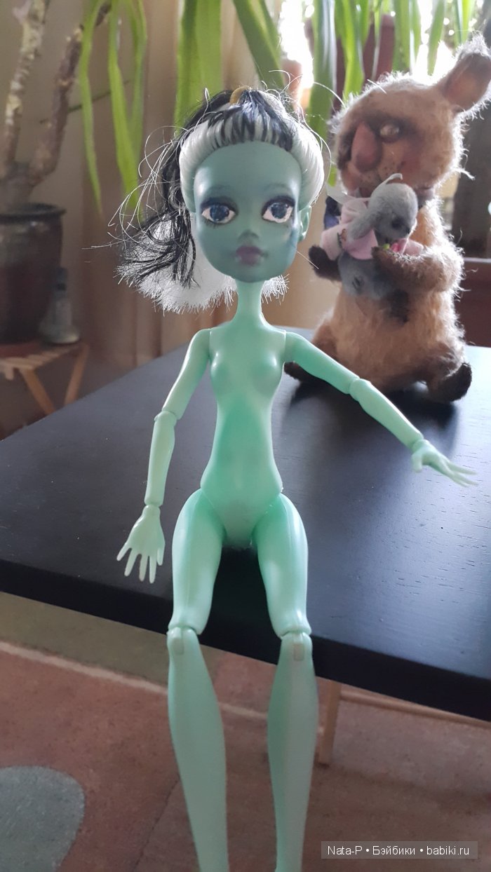 Спасите наши уши (а также, глаза, губы. брови и волосы)