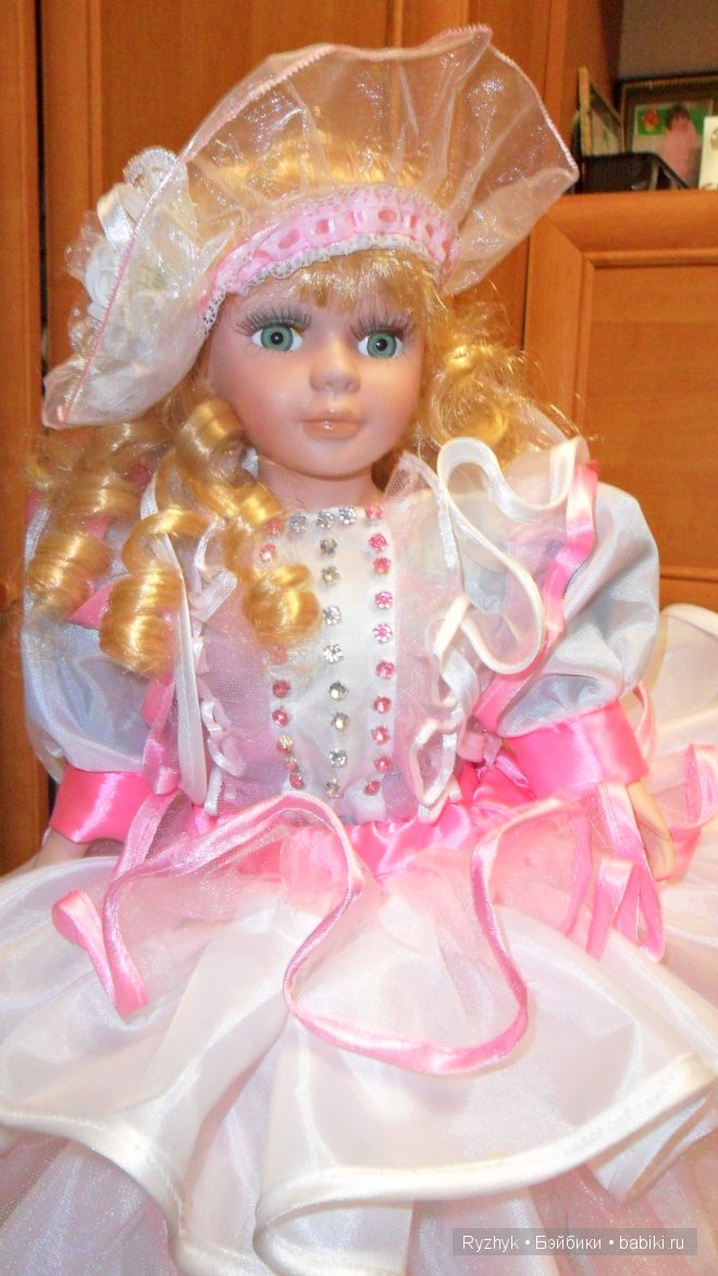 Платье для куклы на свадебную машину (фото 2)