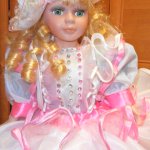 Платье для куклы на свадебную машину