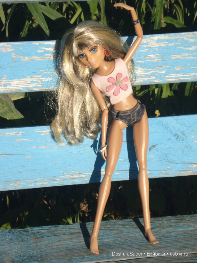 Бабушкина деревня — Куклы Bratz (Братц) и Moxie Girlz: MGA