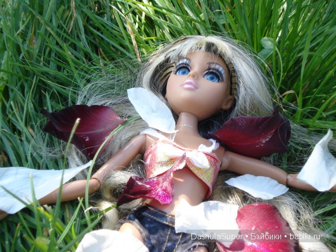 Бабушкина деревня — Куклы Bratz (Братц) и Moxie Girlz: MGA