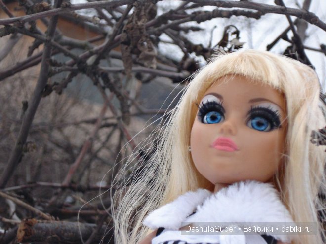 Новый наряд для Moxie Teens