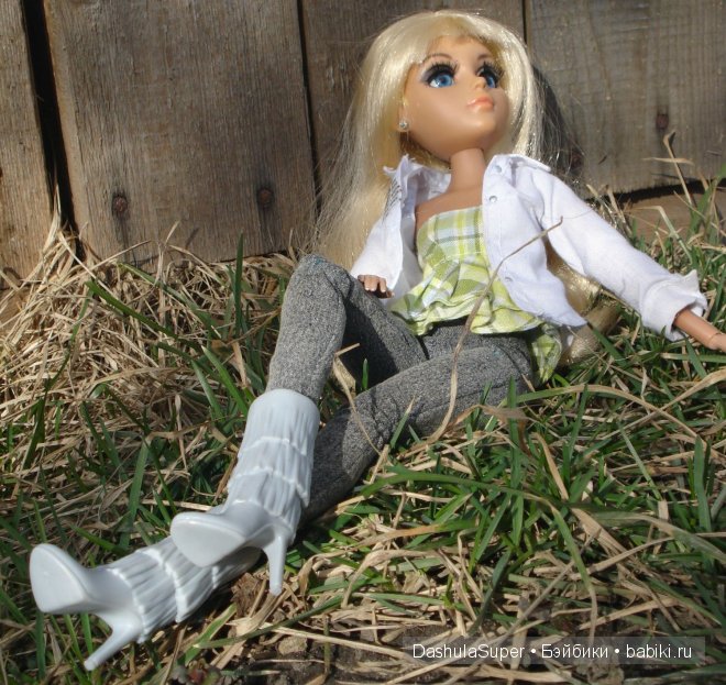 Весенний наряд для Элоди | Бэйбики Весенний наряд для Элоди — Куклы Bratz (Братц) и Moxie Girlz: MGA (фото 6)