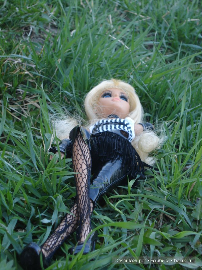 Новый наряд | Бэйбики Новый наряд — Куклы Bratz (Братц) и Moxie Girlz: MGA