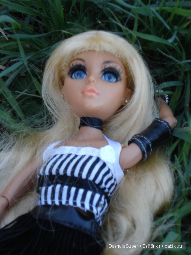 Новый наряд | Бэйбики Новый наряд — Куклы Bratz (Братц) и Moxie Girlz: MGA