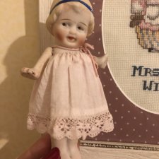 Маленькая фарфоровая Шарлотта Маленькая фарфоровая Шарлотта
