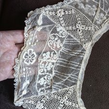 Антикварный воротничок 1