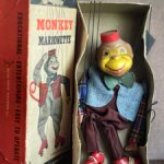 Марионетка Обезьяна на роликах