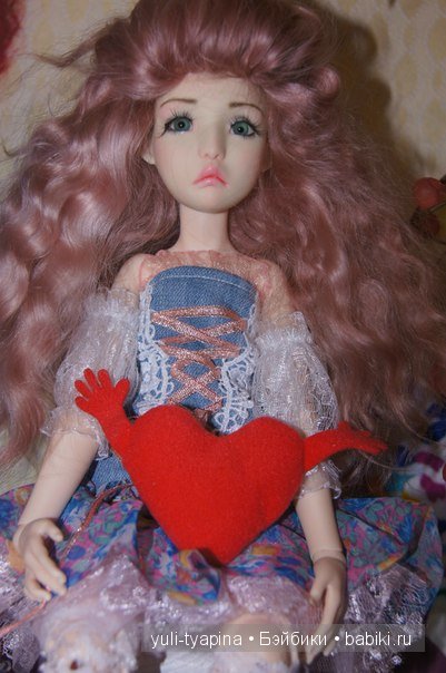 Гибрид Манон от Lillycat Cerisedolls на теле Mikhaila от LeekeWorld