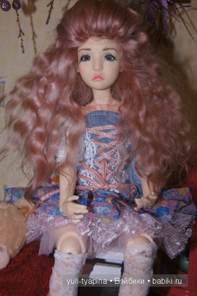 Гибрид Манон от Lillycat Cerisedolls на теле Mikhaila от LeekeWorld