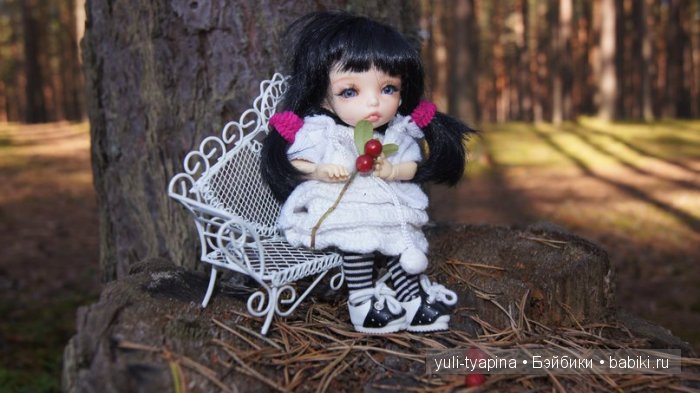 Юлена,(Пукифи антешка) прогулка. Или сказочный лес