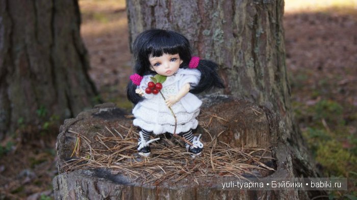 Юлена,(Пукифи антешка) прогулка. Или сказочный лес