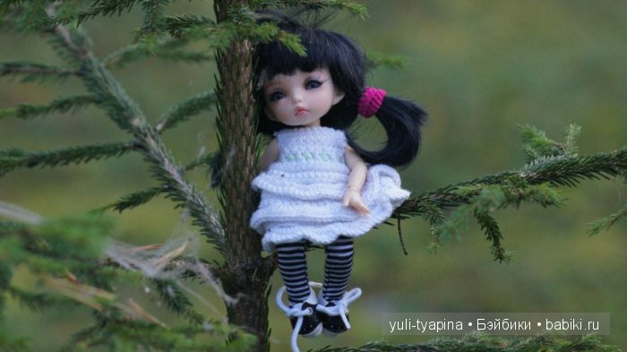 Юлена,(Пукифи антешка) прогулка. Или сказочный лес