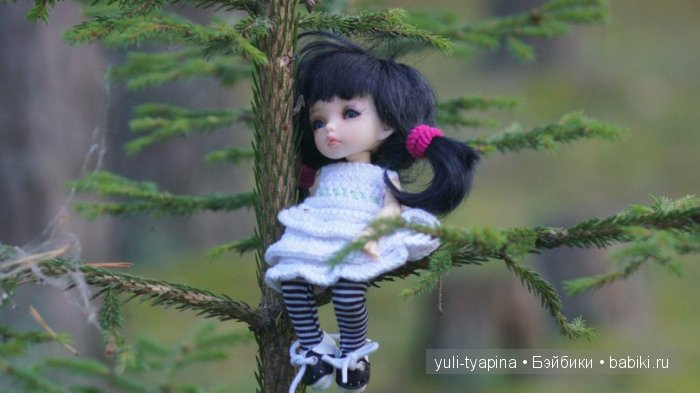 Юлена,(Пукифи антешка) прогулка. Или сказочный лес