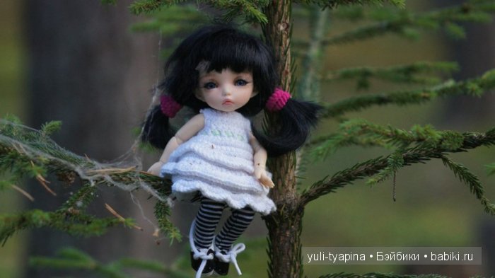 Юлена,(Пукифи антешка) прогулка. Или сказочный лес