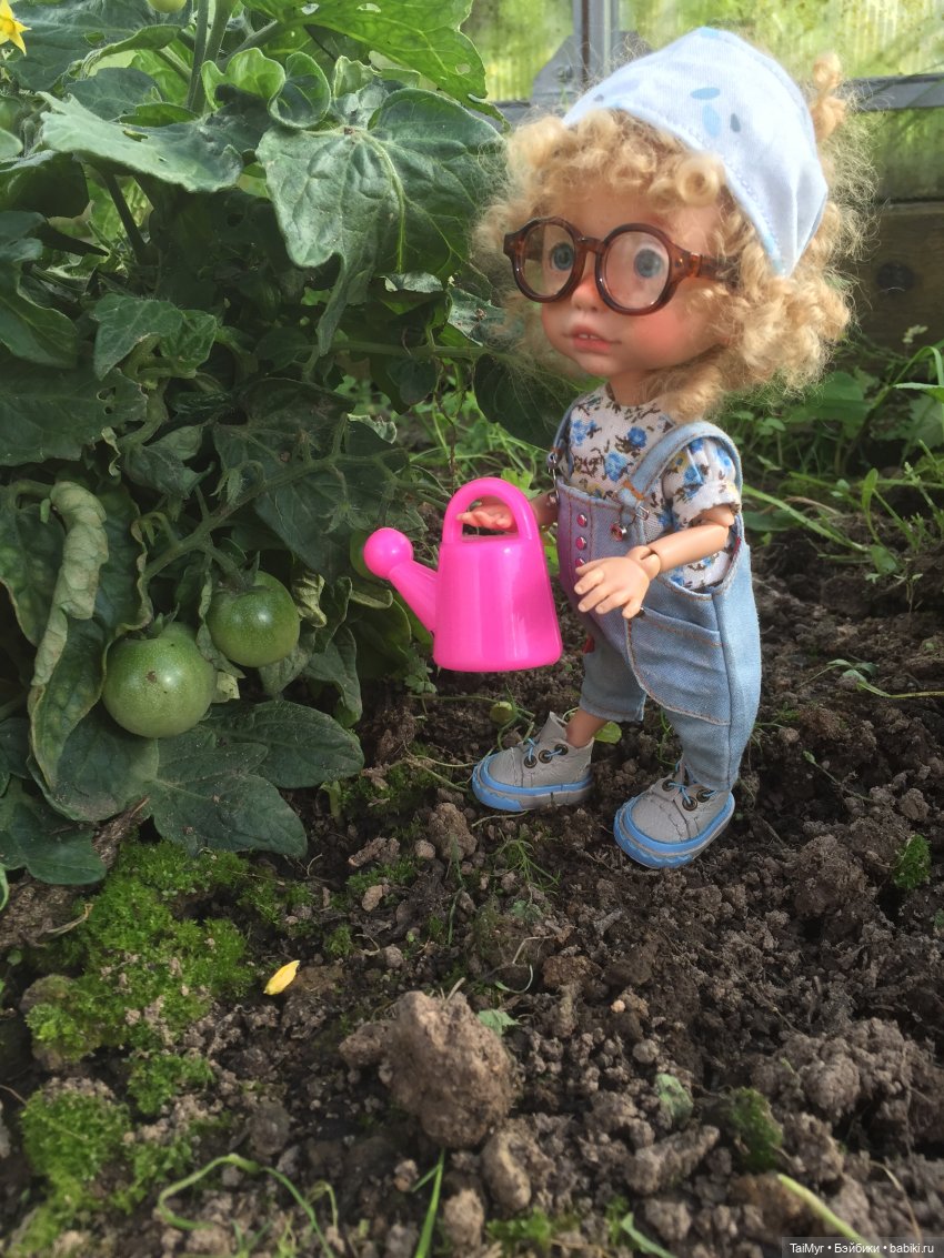 Люсенька -дачница — Авторские работы в частных коллекциях: домашние фото кукол и игрушек (фото 10)